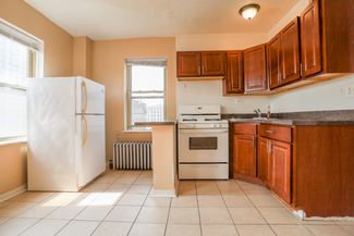 910 W Lawrence Ave Unit 6, Chicago, IL 60640