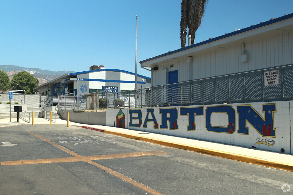 Barton Elementary School located in the Northeast Sterling neighborhood.