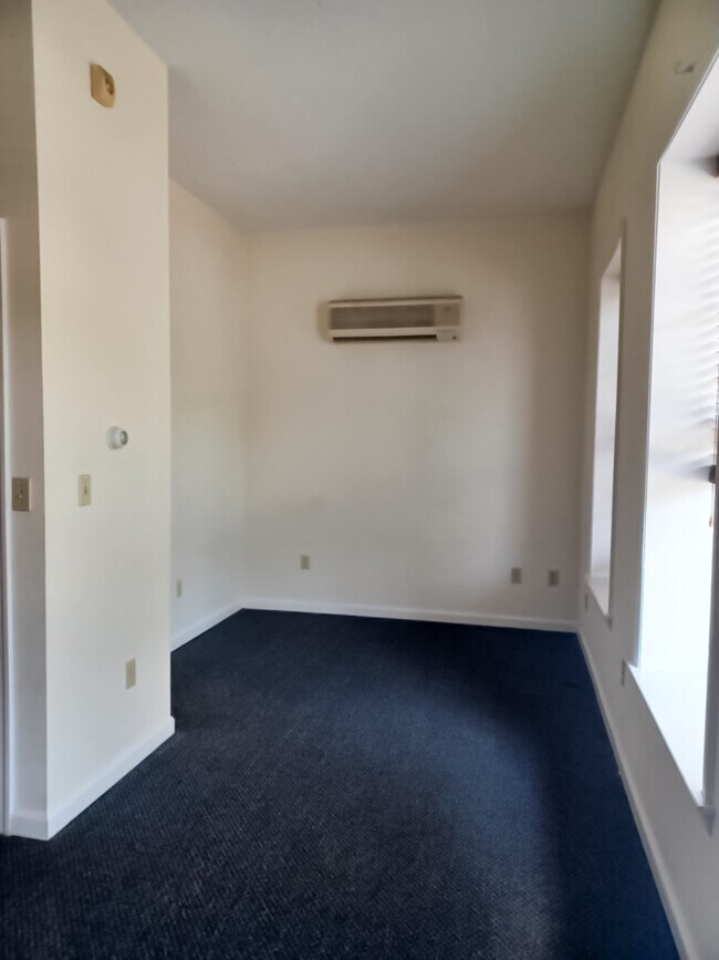 204 Main St unit 206-2, Poughkeepsie, NY 12601 - photo 5
