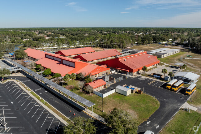 Cunningham Creek Elementary keeps the learning close.