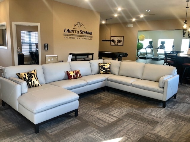 Liberty Station, Carlisle, OH 45005 - photo 3