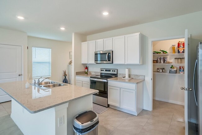 16088 Sunday Stroll Way, Odessa, FL 33556 - photo 7