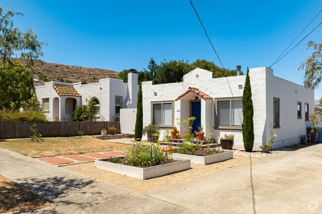 Pueblo inspired bungalows are a featured house style for many Meadow Park residents.