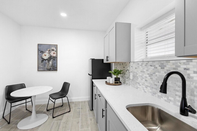 1882 Lake St unit ID1094219P, Oviedo, FL 32765 - photo 5