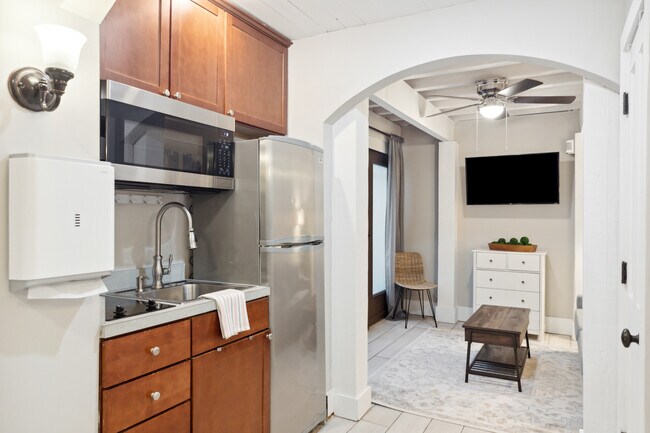 33 Cannon St unit 401, Charleston, SC 29403 - photo 6