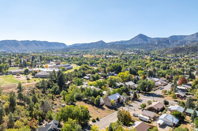 The average home size in Animas City is 1,174SF.