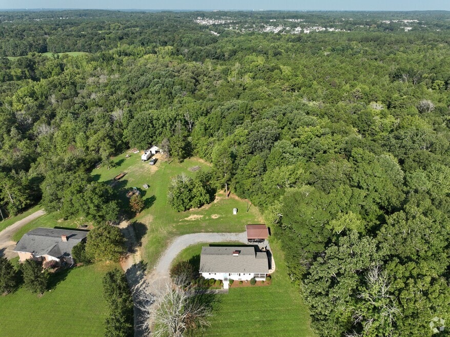 4206 Flowes Store Rd, Concord, NC 28025 - photo 2