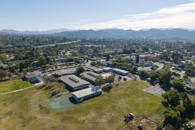 Glenwood Elementary School is one of the best schools in the Conejo Valley.