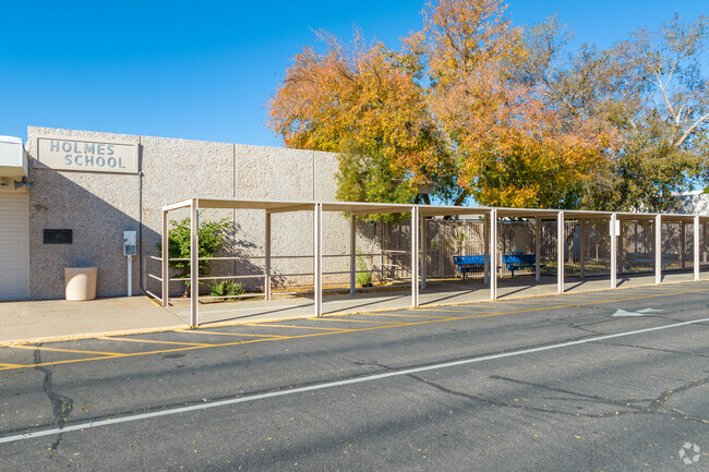 Mesa's Holmes Elementary is a beacon of creativity and academic growth.