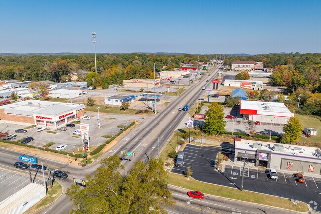 Bridlewood is close to Pinson Valley Freeway and many retail restaurants.