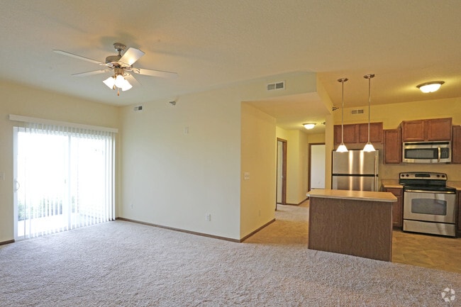 Avondale Trace Condos, Ankeny, IA 50021 - photo 4