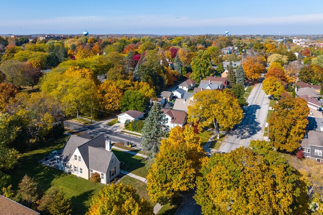 A scenic view of the West Bend neighborhood in autumn.