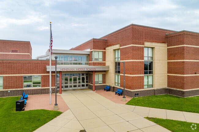 Heineman Middle School ranks #2 in Best Public Middle Schools in McHenry County.
