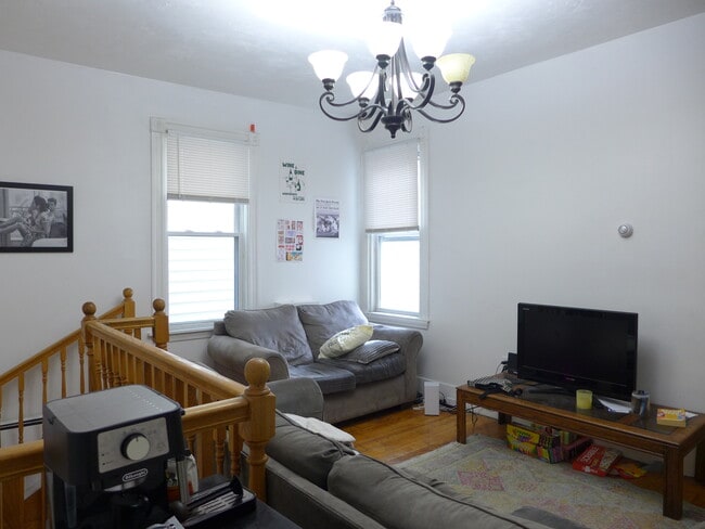 822 Parker St unit 1, Roxbury Crossing, MA 02120 - photo 6