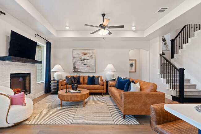 2220 Valencia Dr, Little Elm, TX 75068 - photo 4