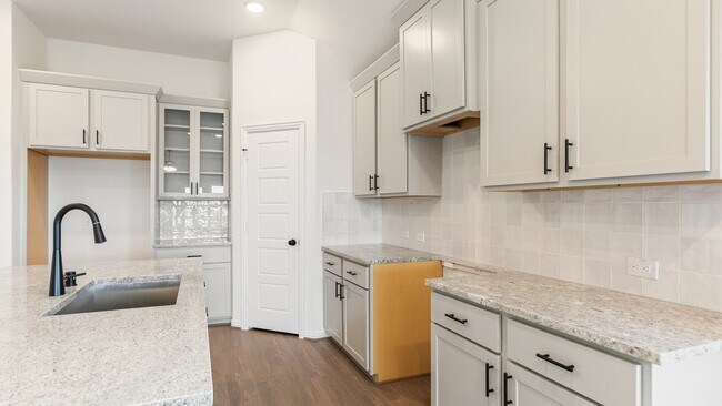 2801 Ruby Laurel Dr, Arcola, TX 77583 - photo 7