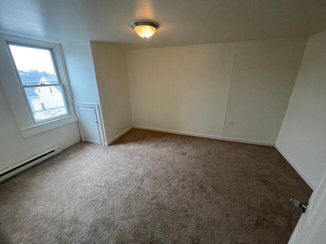 506 N 2nd St unit 3, Minersville, PA 17954 - photo 6