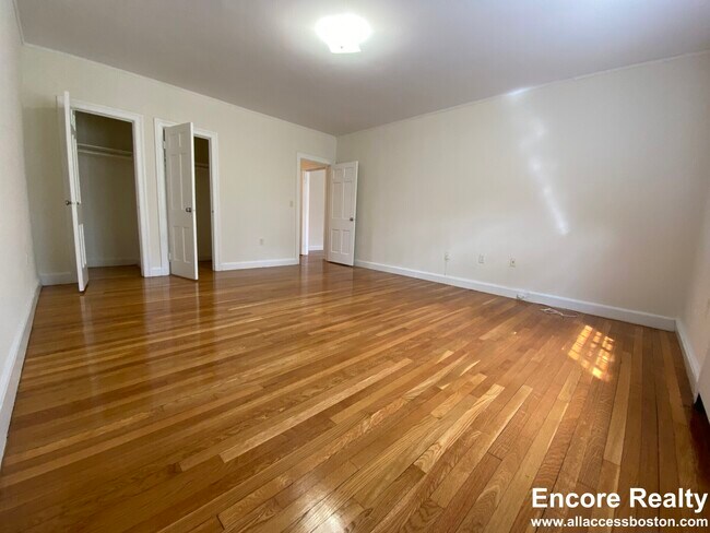 40 A Harvard Ave unit 7, Brookline, MA 02446 - photo 4