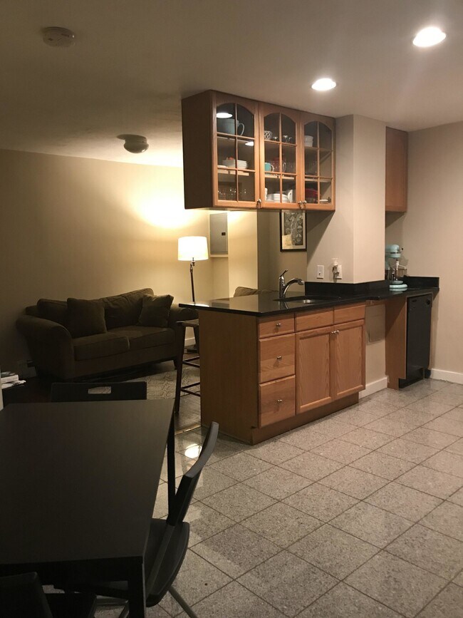 28 Fleet St unit B, Boston, MA 02113 - photo 6