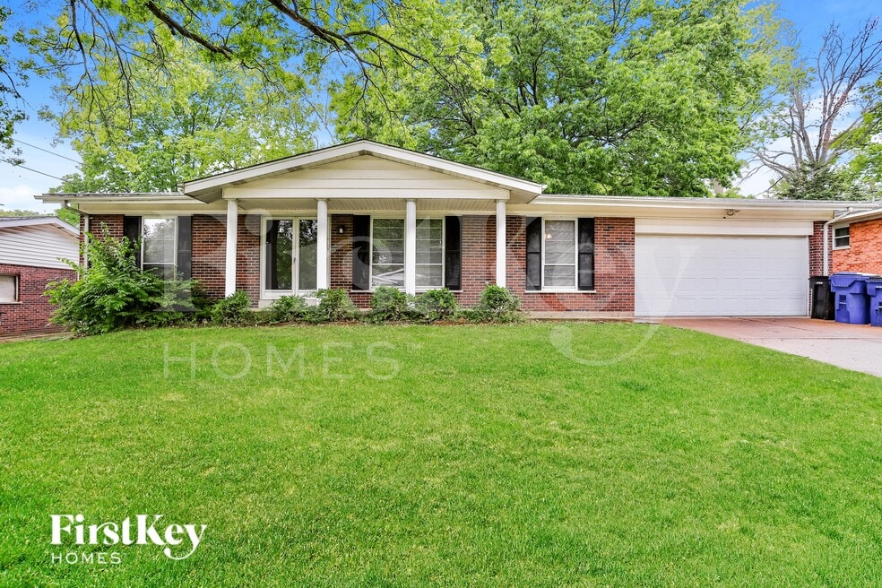 14035 Invicta Dr, Florissant, MO 63034 - photo 1
