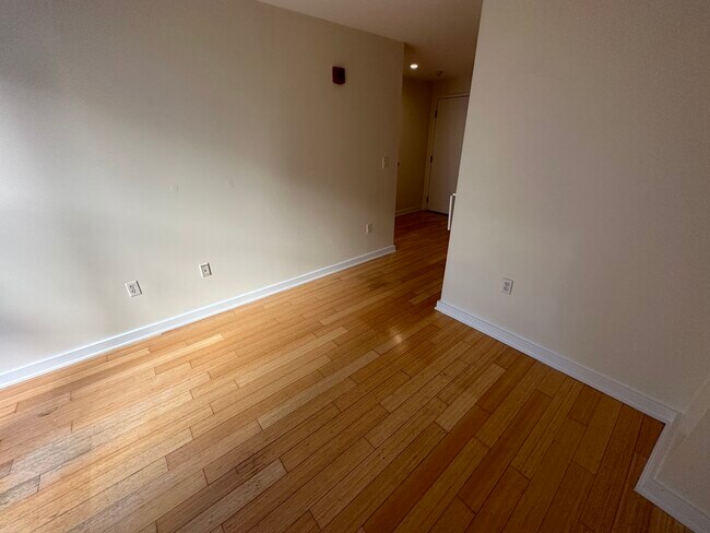 25 Lagrange St unit 4, Boston, MA 02116 - photo 5