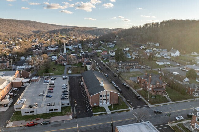 St Thomas The Apostle Elementary School