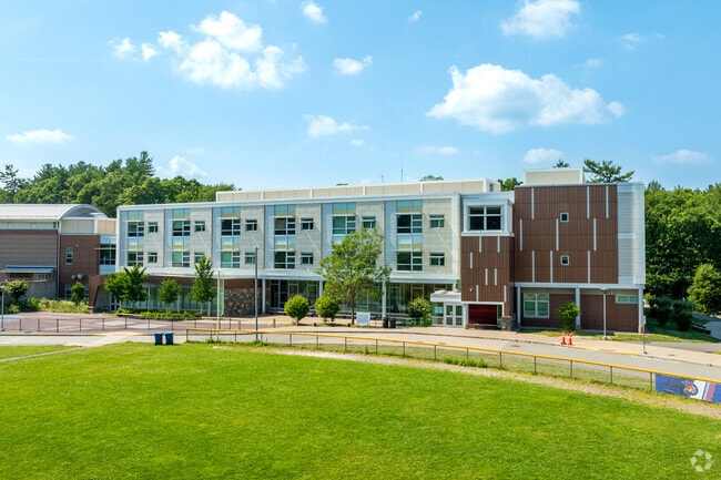 Douglas Elementary School provides a well-rounded education and promotes academic excellence.