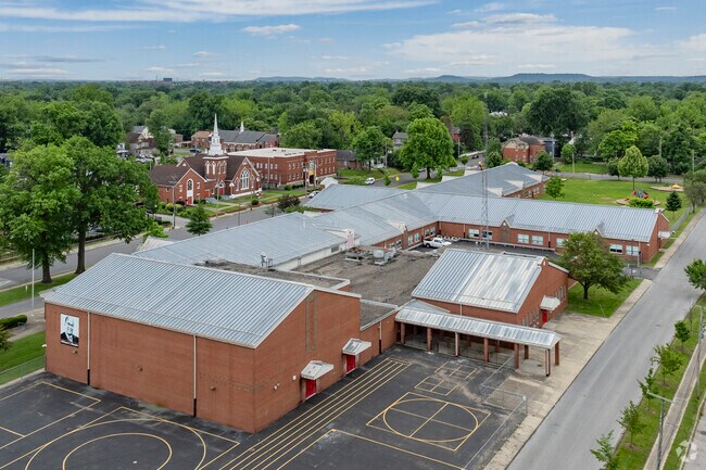 Maupin Elementary School scored an overall C- on niche.com.