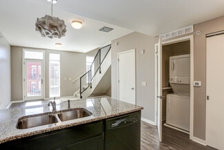 1400-1415 Wealthy St SE, Grand Rapids, MI 49506