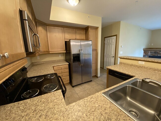 2000 Meadow Ct unit 509, Des Moines, IA 50320 - photo 4