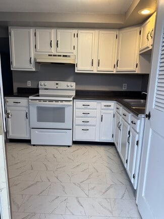 304 E Mefford St Unit 304A E Mefford St, Robinson, IL 62454