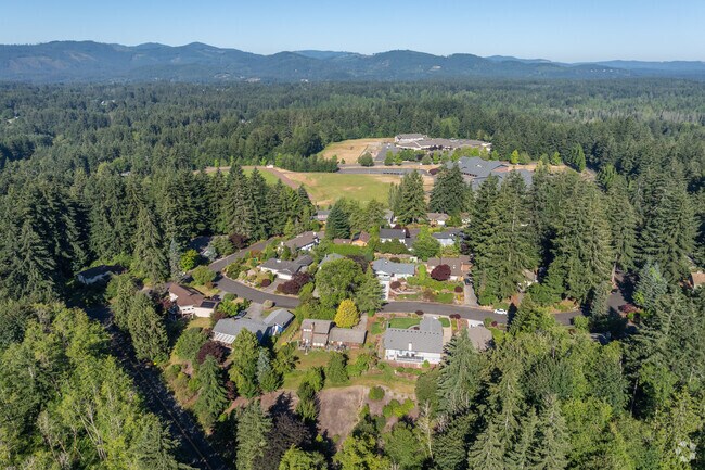 90% of Goldcrest residents have a vast greenbelt area behind their homes.