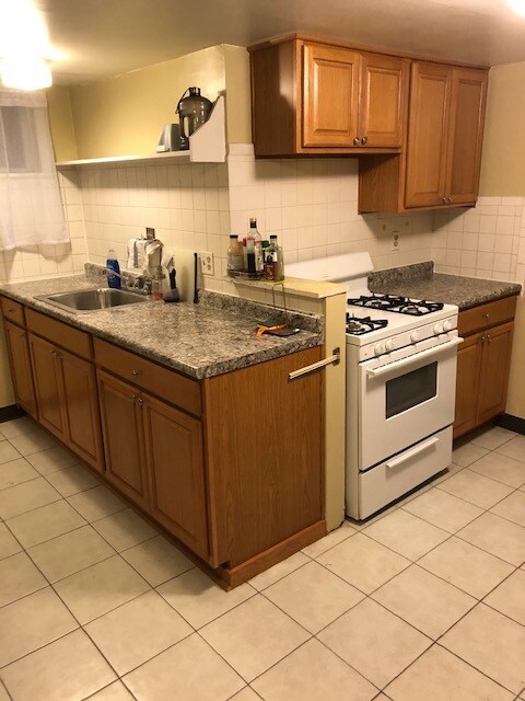 514 Semple St unit 1, Pittsburgh, PA 15213 - photo 2