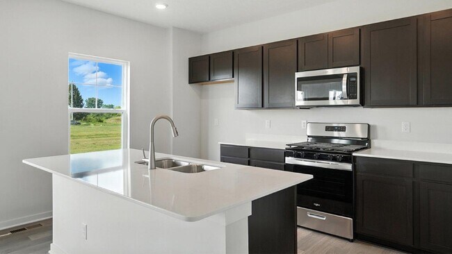 2579 Carrowmore Dr, Delaware, OH 43015 - photo 5