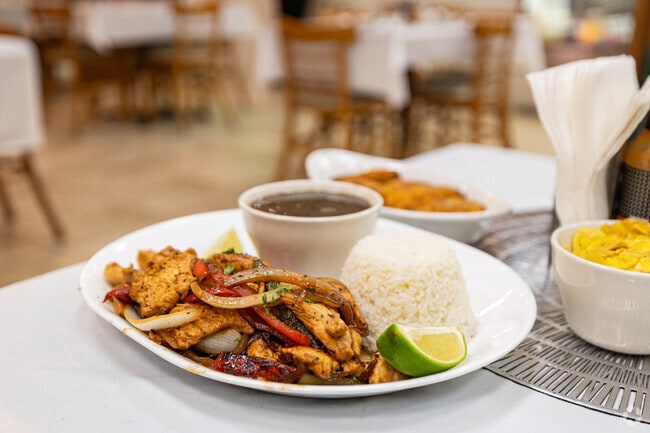 Havana Nights Deluxe in Alabama serves Cuban cuisine and hosts live entertainment on weekends.
