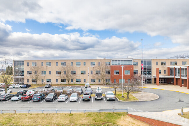 Students in grades 6-8 attend Pottsgrove Middle School.