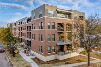 144 S Fair Oaks Ave, Madison, WI 53704