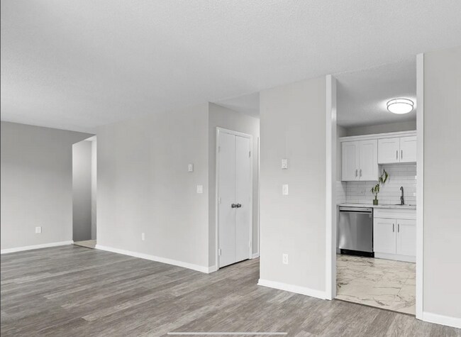 19 Somers St unit F9, Danbury, CT 06810 - photo 3