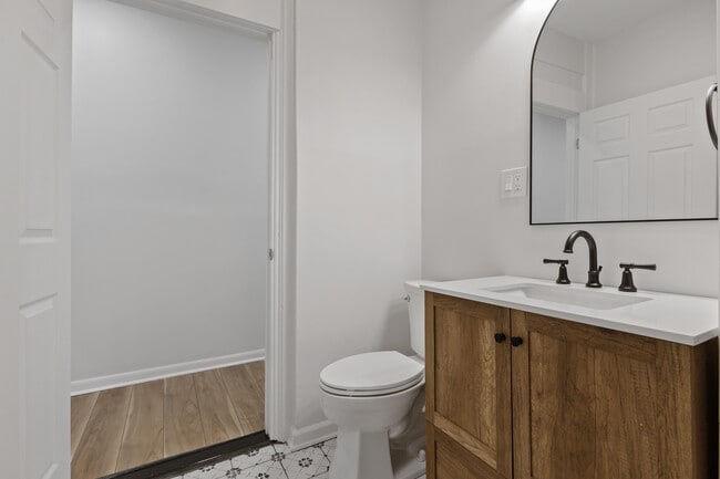 96- 100 Chestnut St, Albany, NY 12210 - photo 7