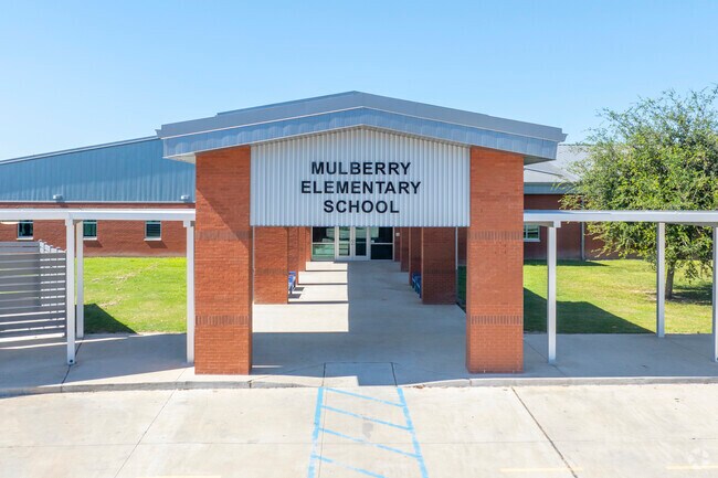 Mulberry Elementary School serves new students of Sugar Mill.