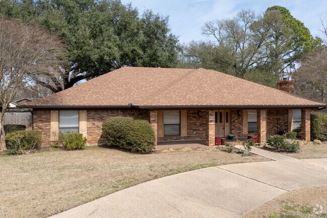Natchitoches, Louisiana, features charming ranch-style homes in peaceful settings.