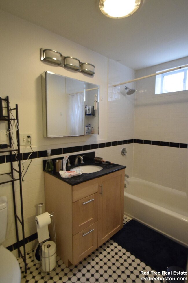 19 Saint Lukes Rd unit 1, Allston, MA 02134 - photo 5