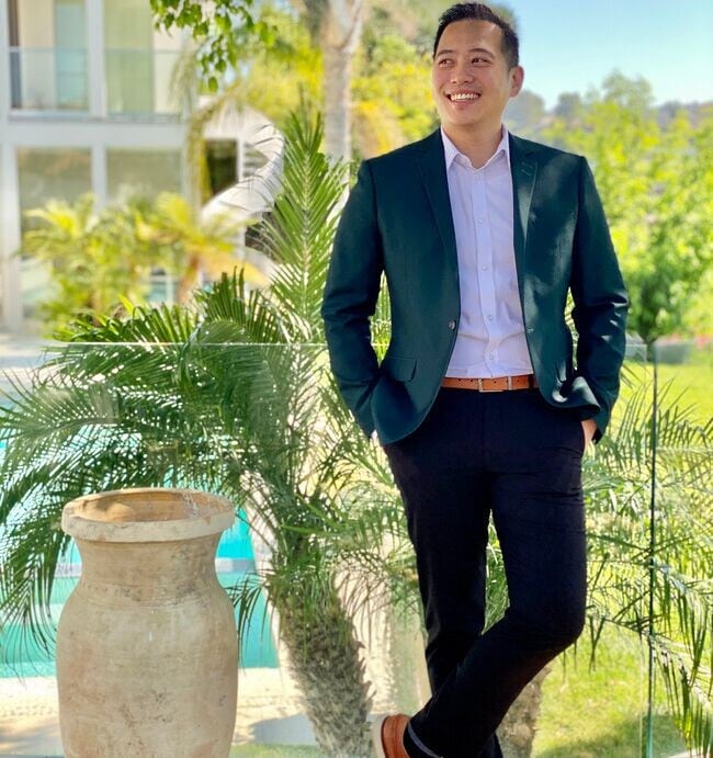 Agent Photo