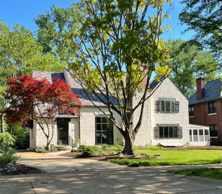 6301 Alexander Dr, St. Louis, MO 63105