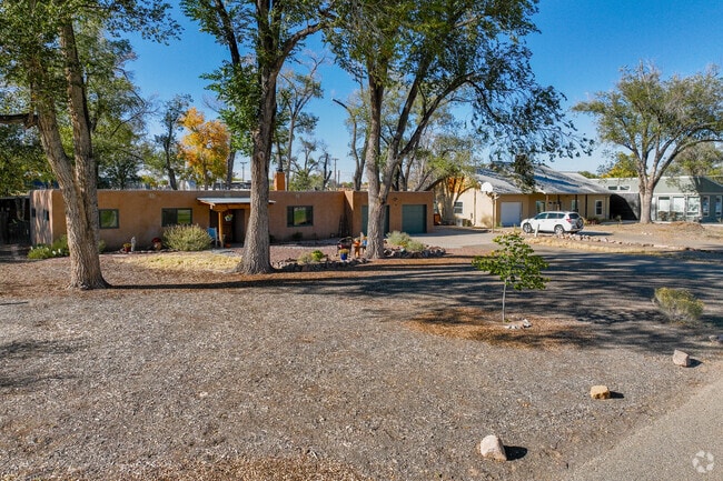 Single-story homes are the most common style in Corrales.