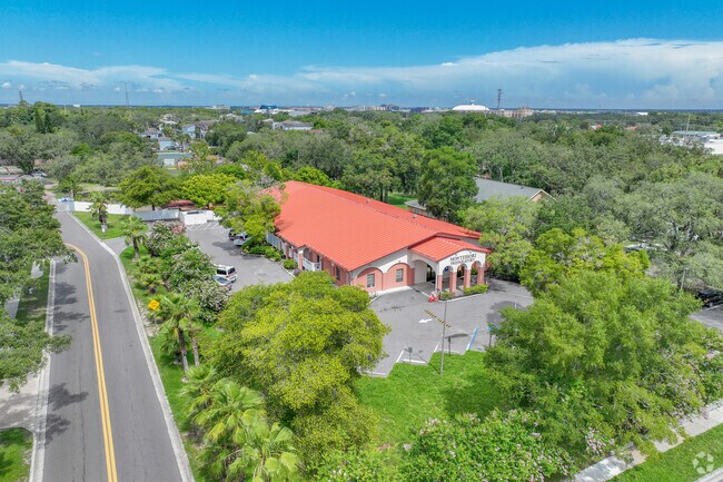 Montessori Preparatory School has 20 full time teachers.