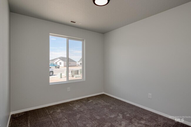 3769 E Jamestown Dr, Nampa, ID 83686 - photo 7