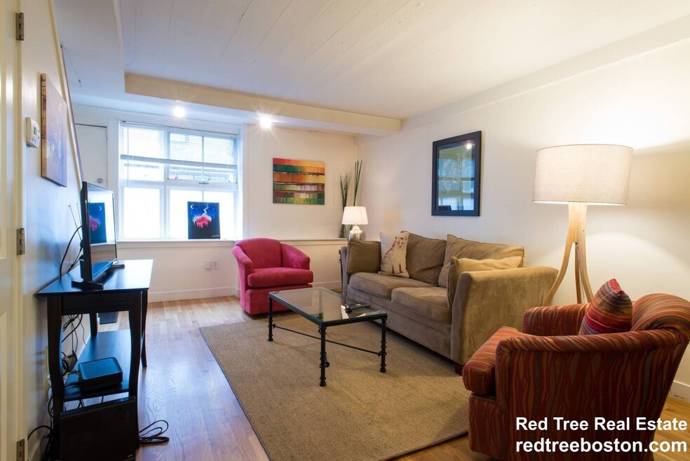 28 Piedmont St unit 3, Boston, MA 02116 - photo 1