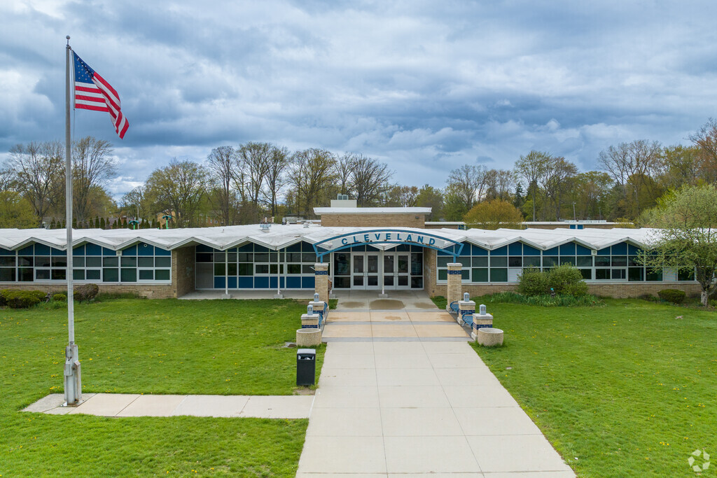 Cleveland Elementary School provides students with an updated library.