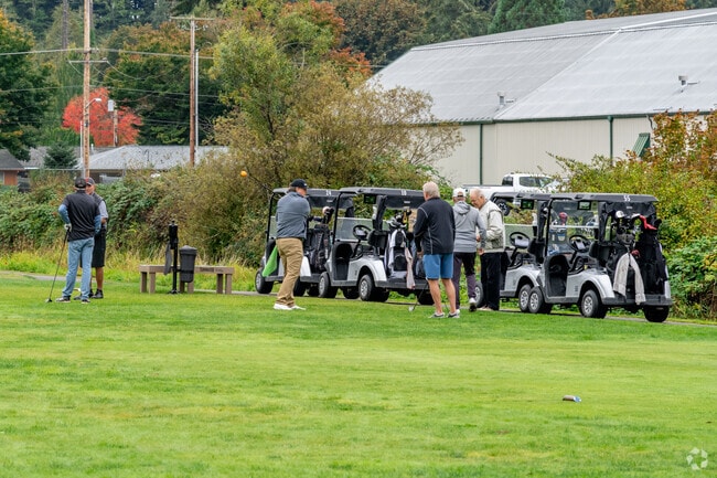 Enjoy a round of golf at New Market’s premier Tumwater Valley Golf Club.